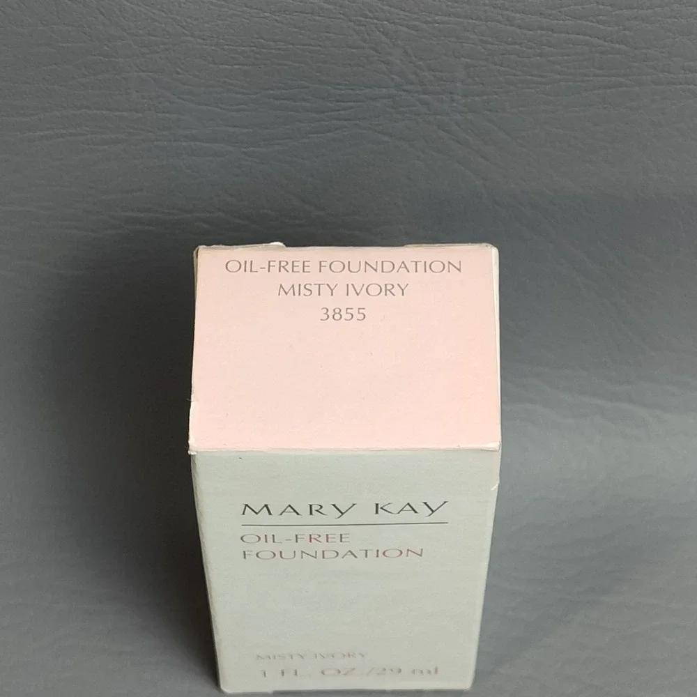 Mary Kay Oil Free Liquid Foundation Misty Ivory 3855 NEW NOS 100% Fragrance Free